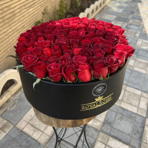 سبد گل رز مدل mt13
