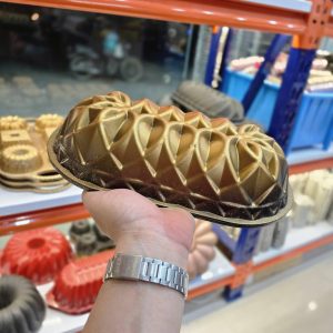 قالب کیک چدنی لوف طرحدار